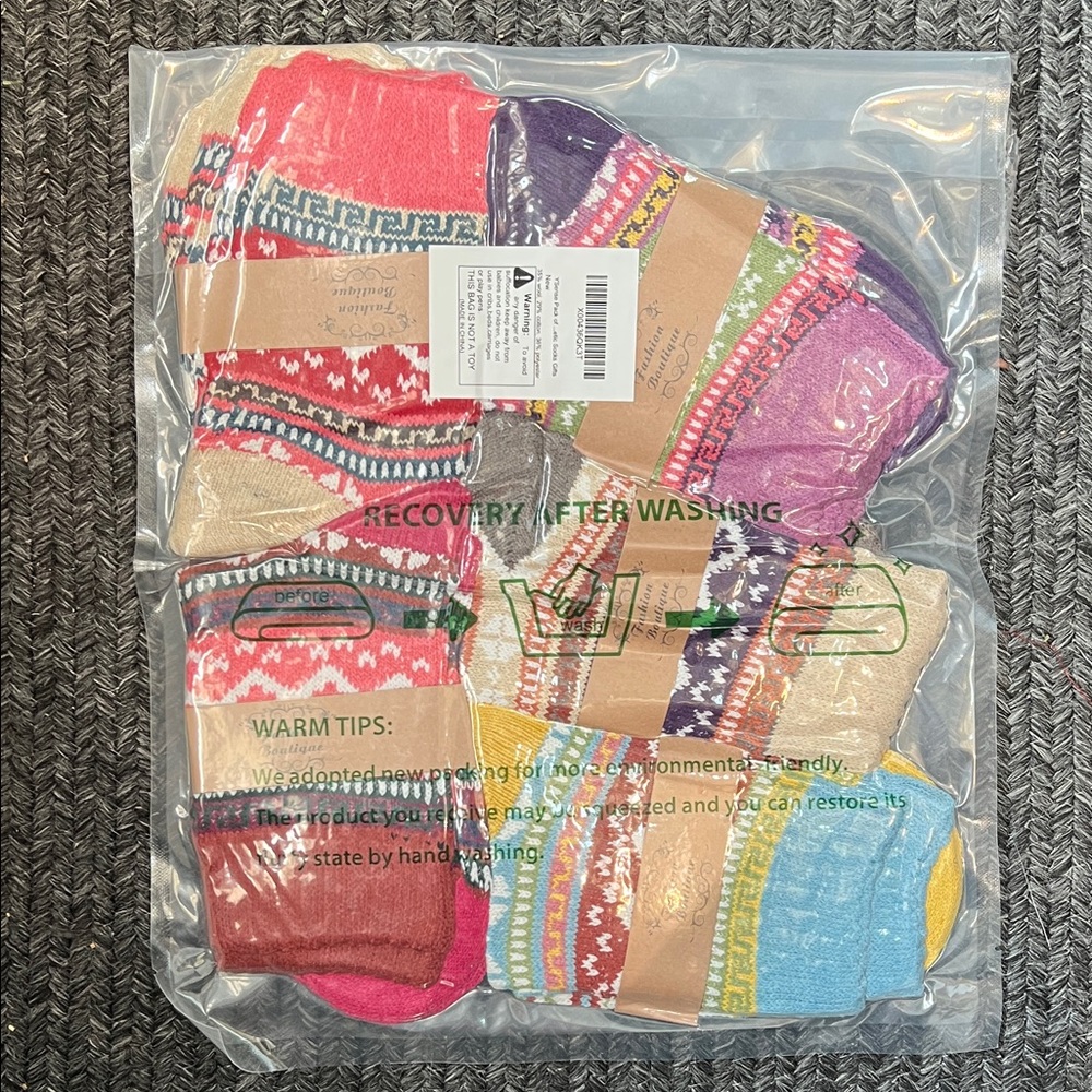 NWT Wool blend Vibrant Multicolor Women's Socks Set 5 pairs